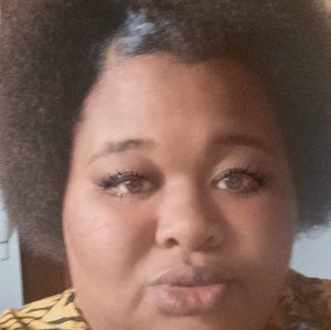 Meet your Posher, Christie